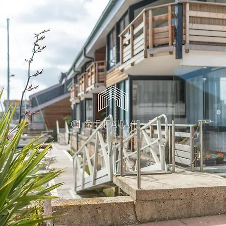 Le Ponton C.l.s * Deauville