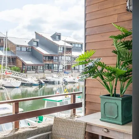 Le Ponton C.l.s * Deauville