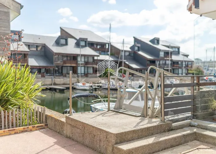 Le Ponton C.l.s Deauville